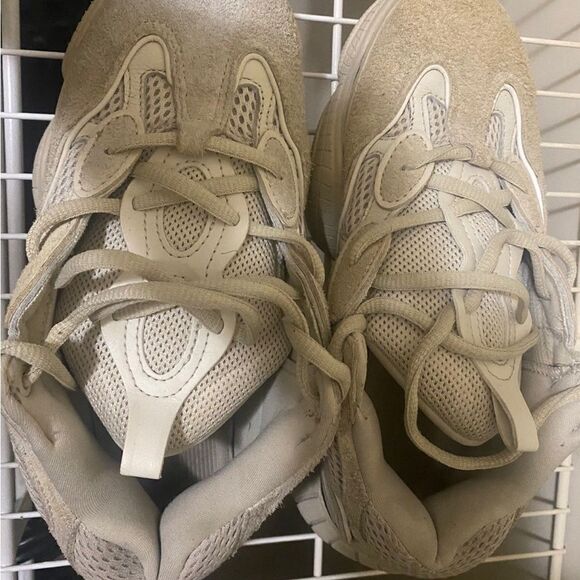 Yeezy 500 in Blush size 7 woman’s 8.5 Yeezy 350 - Picture 3 of 4